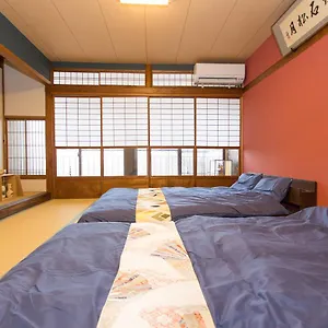 https://guest-house-kyorakuya-kinkakuji.hotels-in-kyoto.org