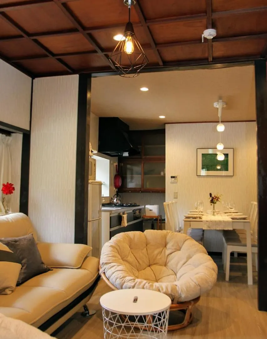 Family House Apartment Osaka 0*,
