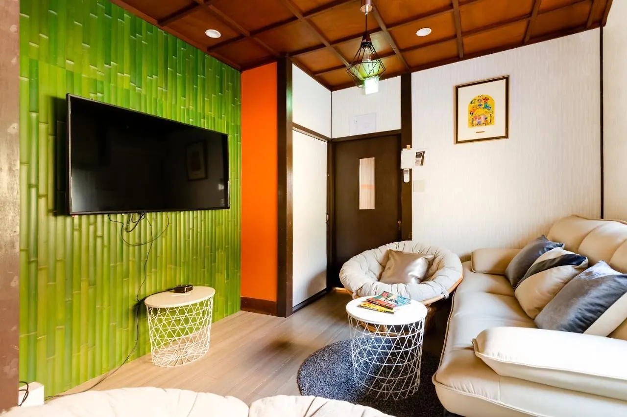Family House Apartment Osaka