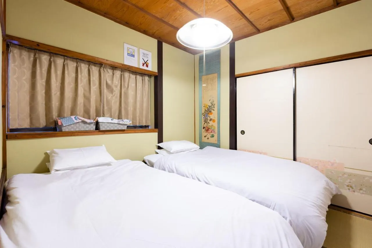 Family House Apartment Osaka